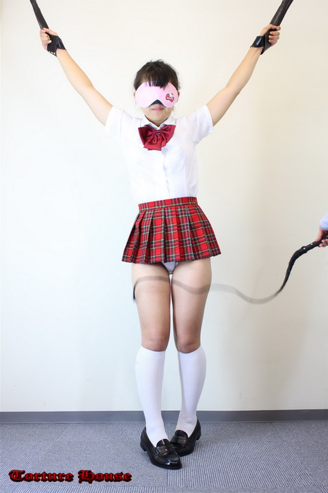 吊り拷問!JK探偵事務所 潜入1 化学兵器商社