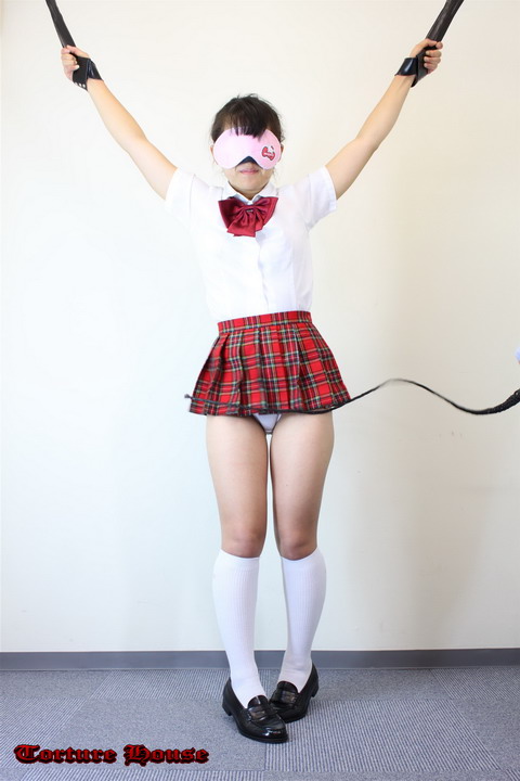 吊り拷問!JK探偵事務所 潜入1 化学兵器商社