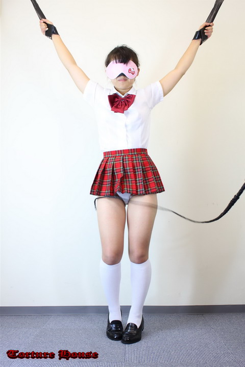 吊り拷問!JK探偵事務所 潜入1 化学兵器商社