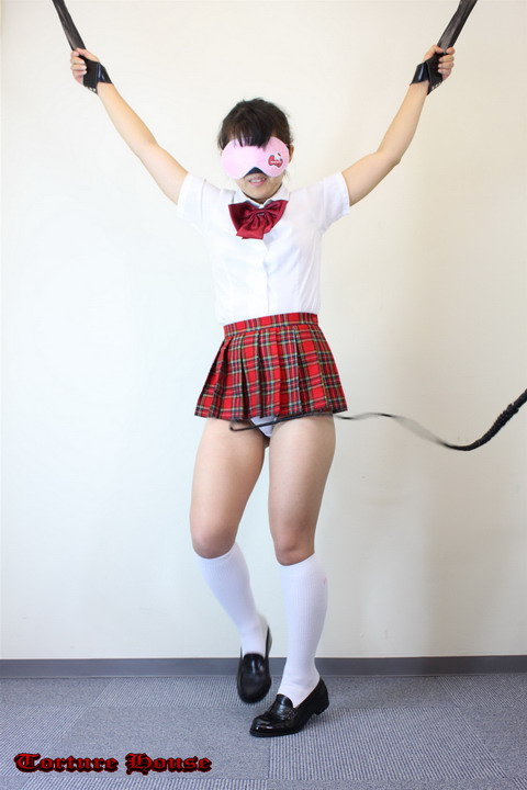 吊り拷問!JK探偵事務所 潜入1 化学兵器商社