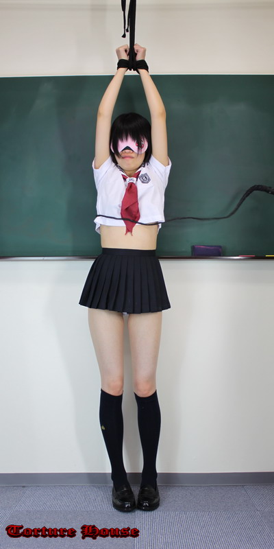 学園2045 精鋭女子学園 体罰4 1年V組 宇都宮真琴