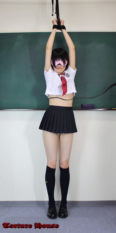 学園2045 精鋭女子学園 体罰4 1年V組 宇都宮真琴