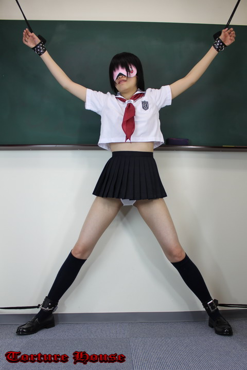 学園2045 精鋭女子学園 体罰4 1年V組 宇都宮真琴