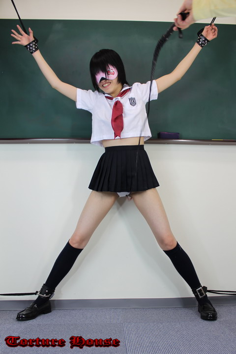 学園2045 精鋭女子学園 体罰4 1年V組 宇都宮真琴