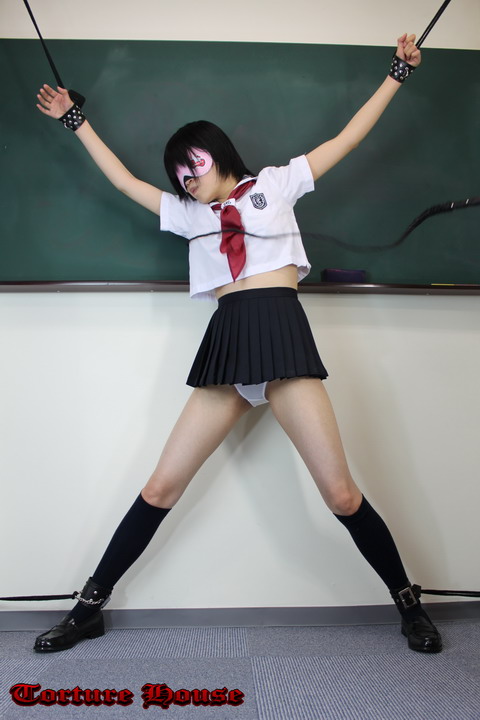 学園2045 精鋭女子学園 体罰4 1年V組 宇都宮真琴