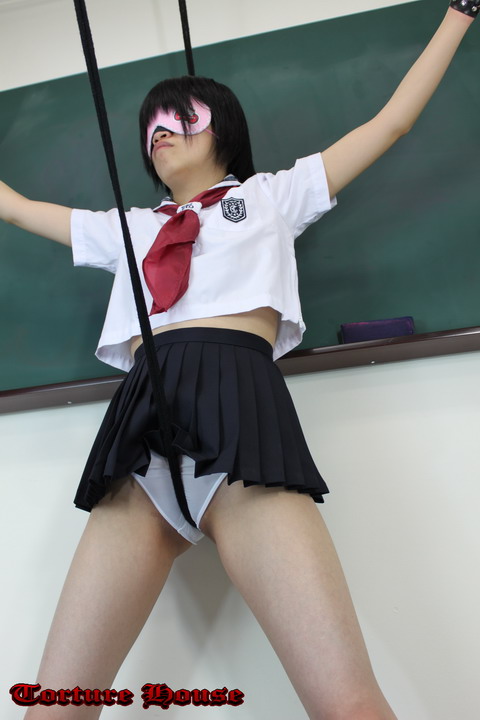 学園2045 精鋭女子学園 体罰4 1年V組 宇都宮真琴